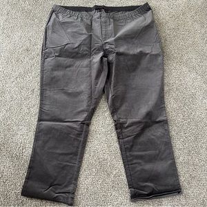 Womens Size 30W Isaac Mizrahi Grey Pull On Pants